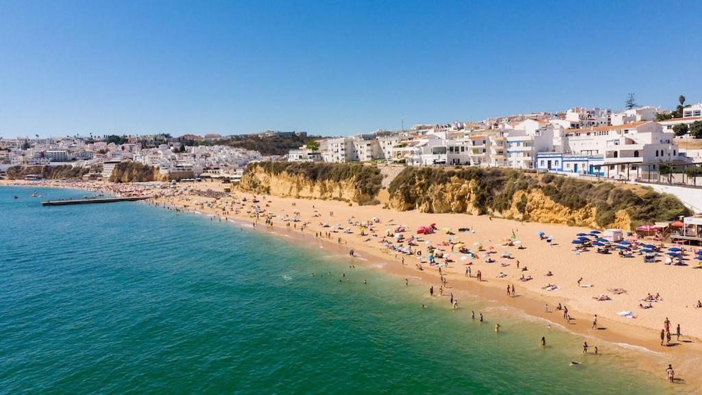 Refurbished Beachfront House, Pool, Ac, Wifi, Albufeira, Sea View