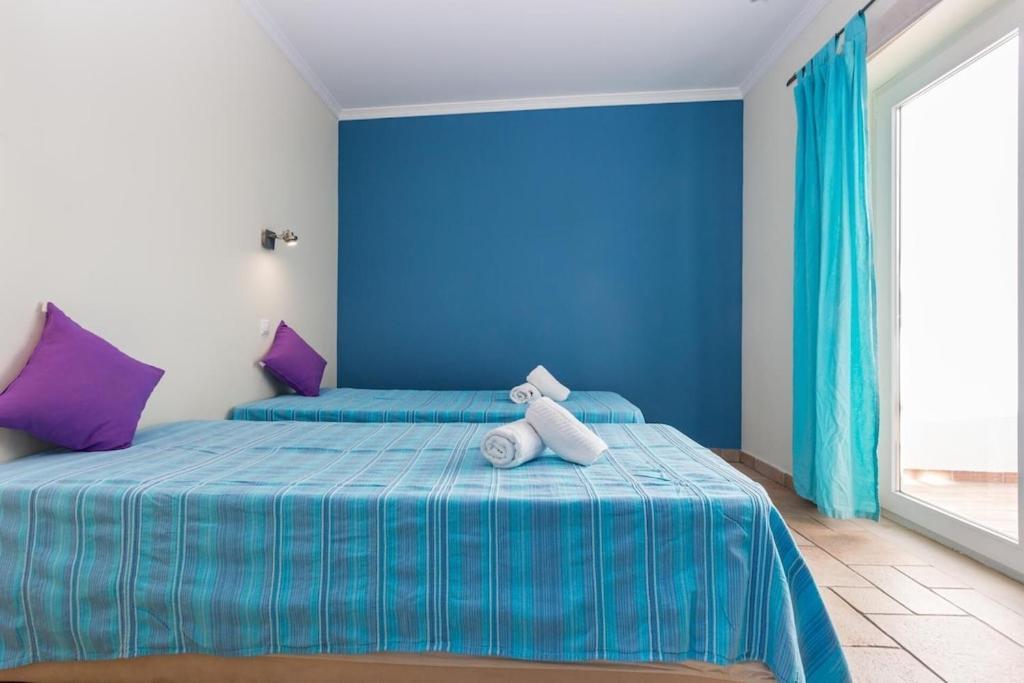Refurbished Beachfront House, Pool, Ac, Wifi, Albufeira, Sea View * Albufeira