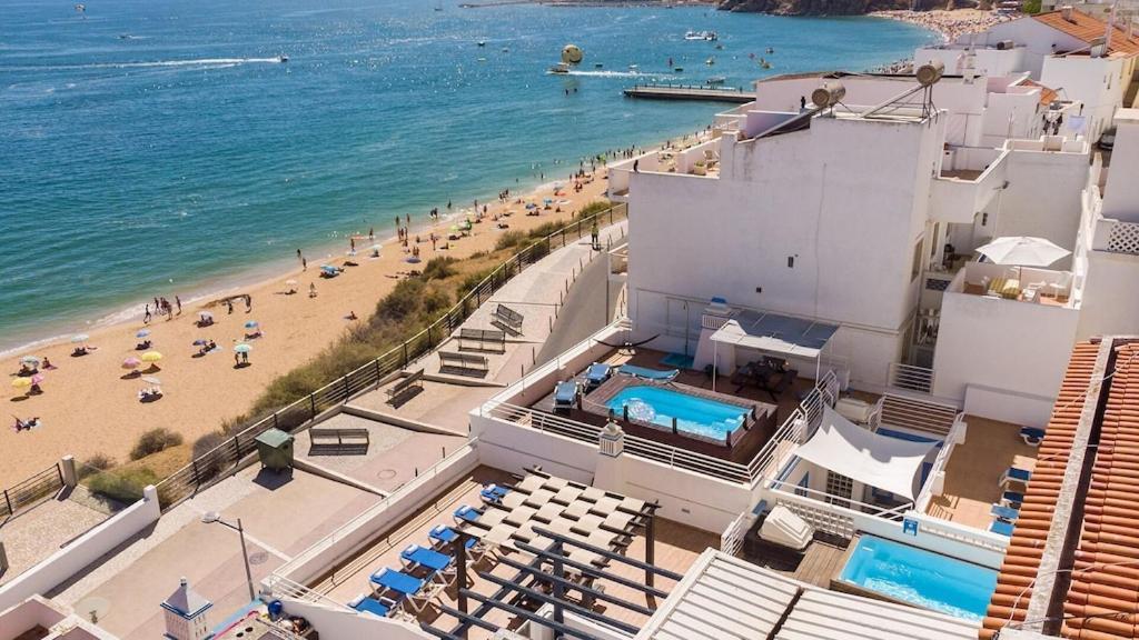 Refurbished Beachfront House, Pool, Ac, Wifi, Albufeira, Sea View