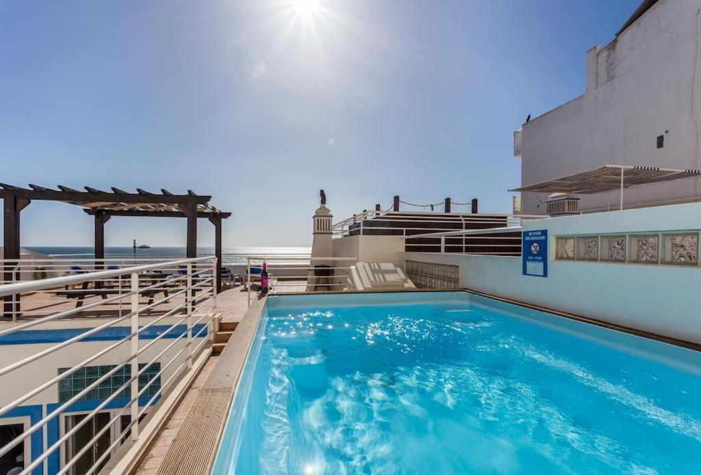 Refurbished Beachfront House, Pool, Ac, Wifi, Albufeira, Sea View Albufeira