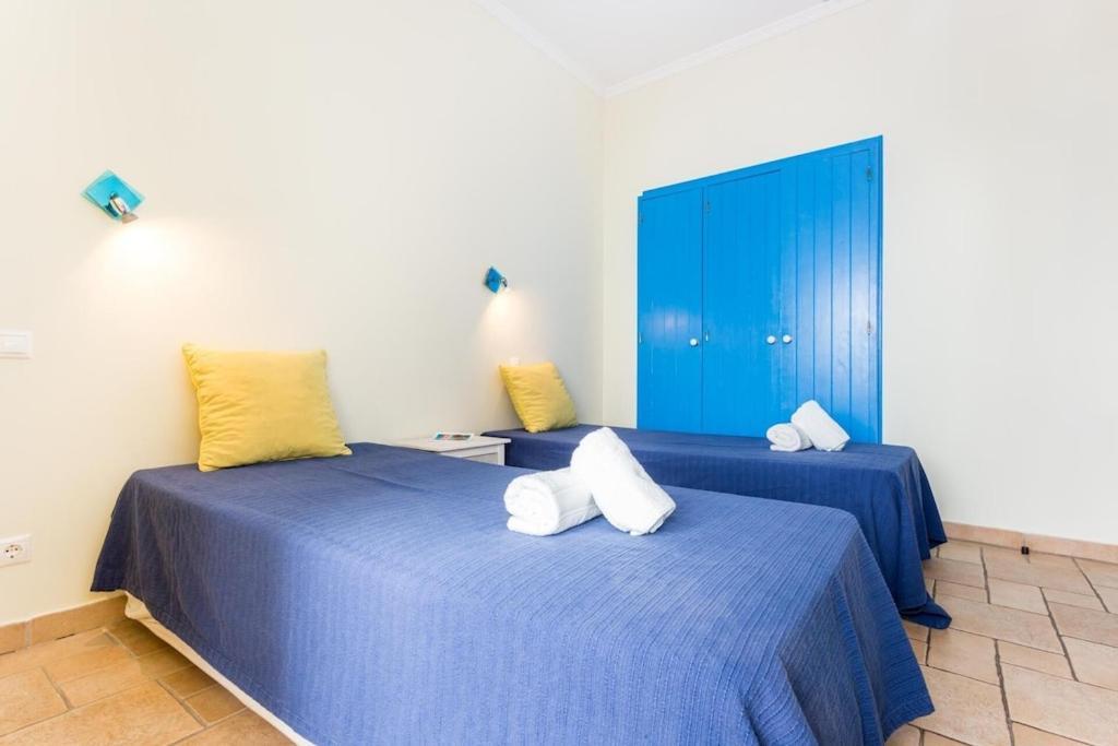 Refurbished Beachfront House, Pool, Ac, Wifi, Albufeira, Sea View Albufeira